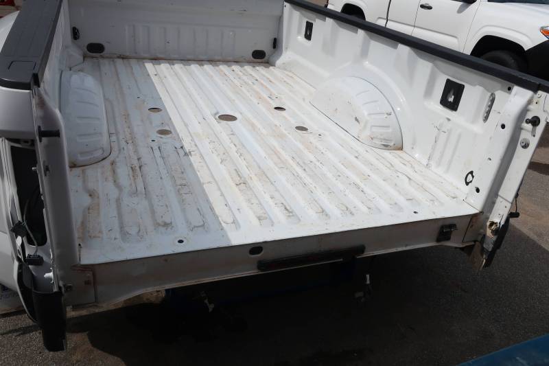 17-22 Ford F-250/F-350 Super Duty White 8ft Long Dually Bed Truck Bed - Image 6